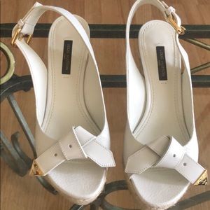 LV authentic shoes almost new